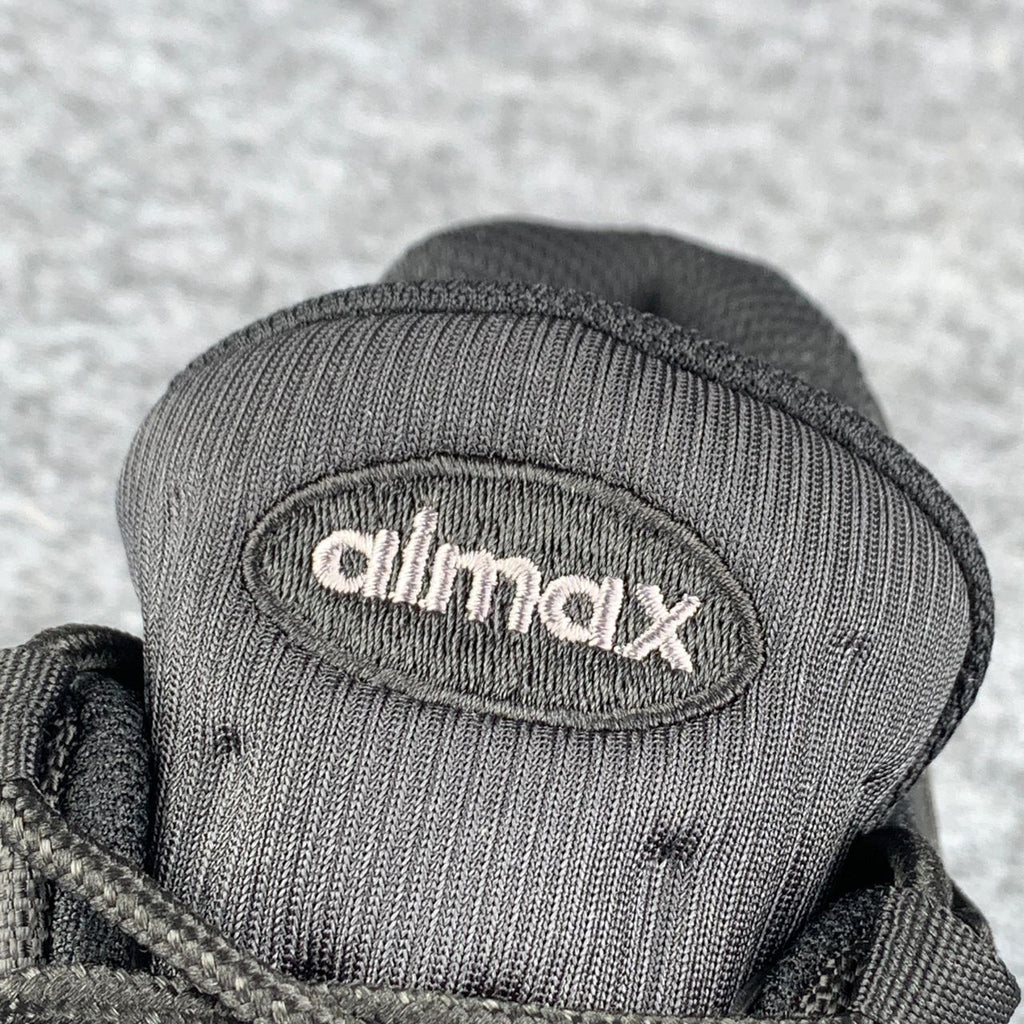 Air Max 95 Essential 'Triple Black'