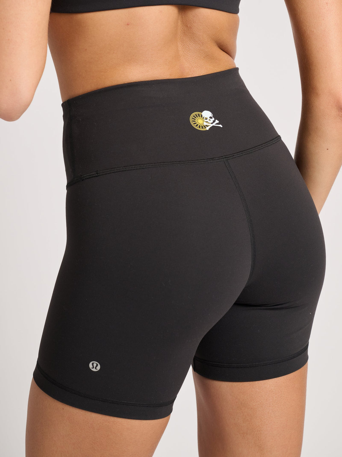 Wunder Train HR Short 6in