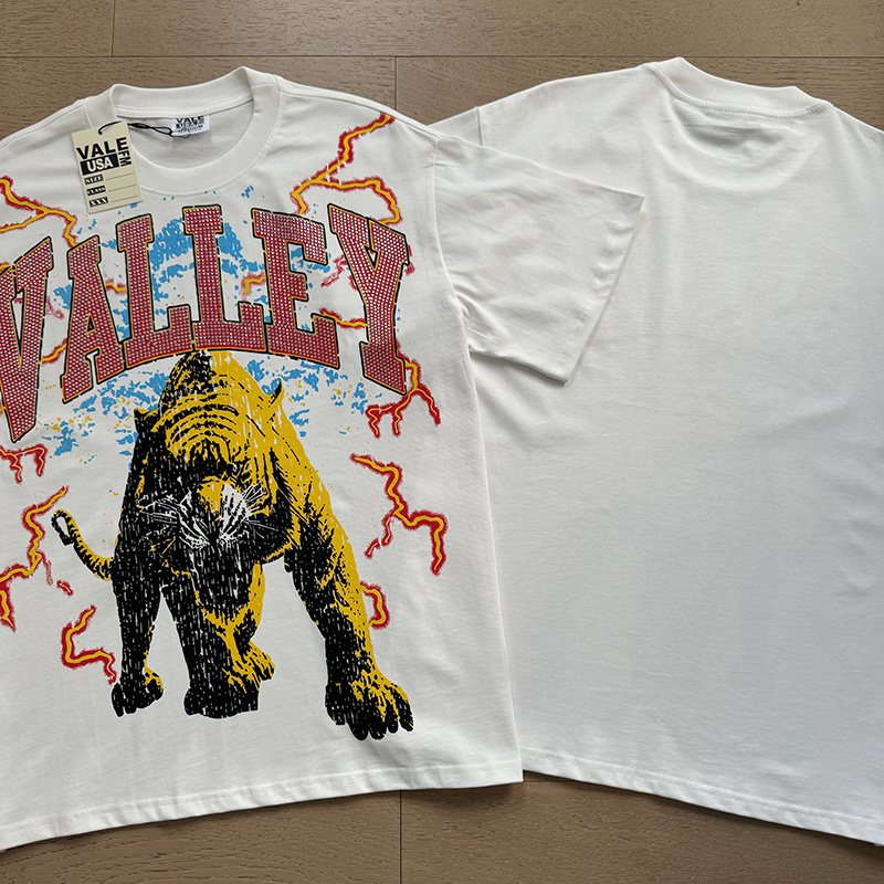 VALE USA Tiger Rhinestone Graphic T-Shirt