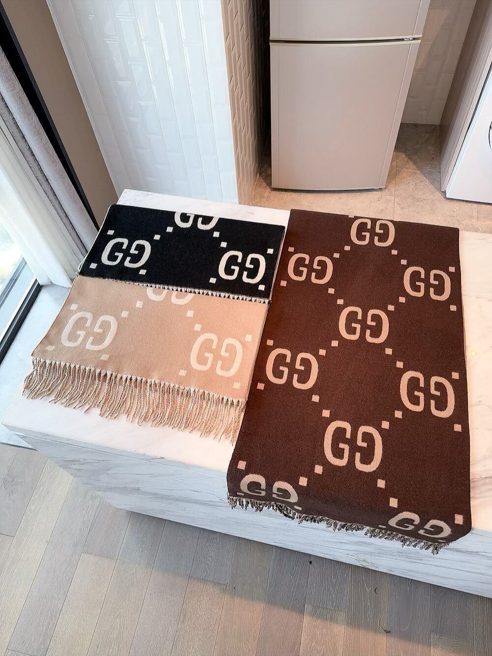 Gucci Two-Tone Fringed Scarf