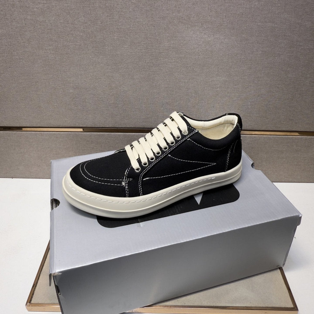 Converse Black Contrast Stitch Low-Top Sneakers