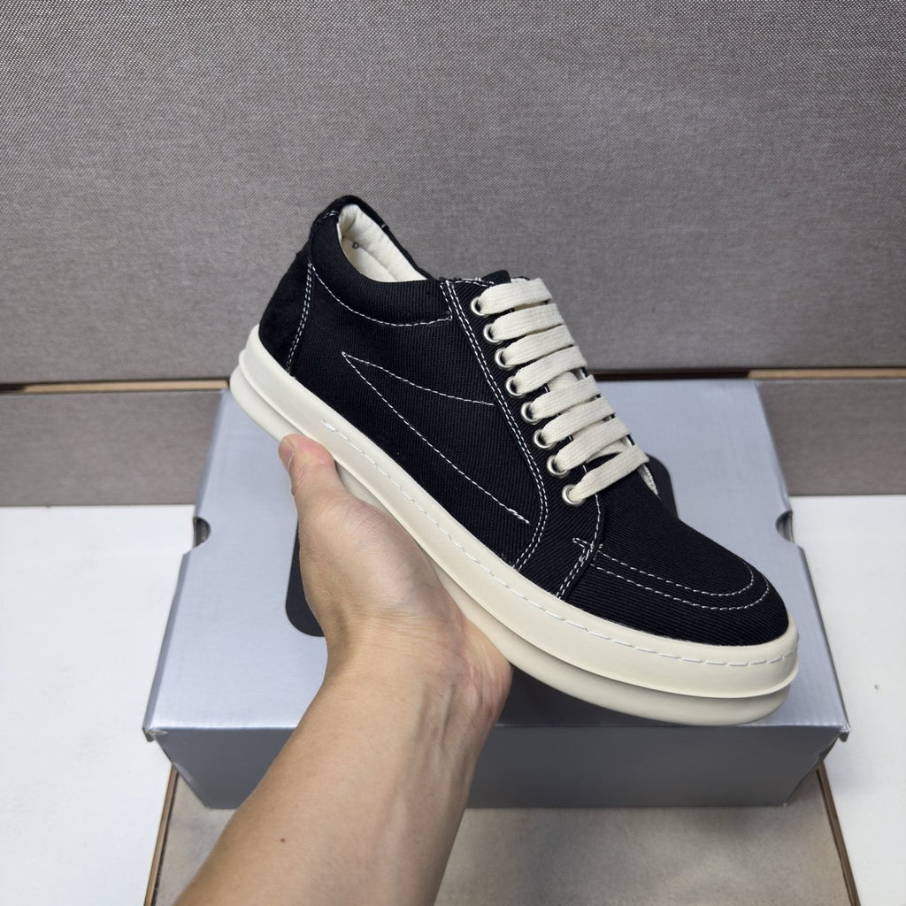 Converse Black Contrast Stitch Low-Top Sneakers