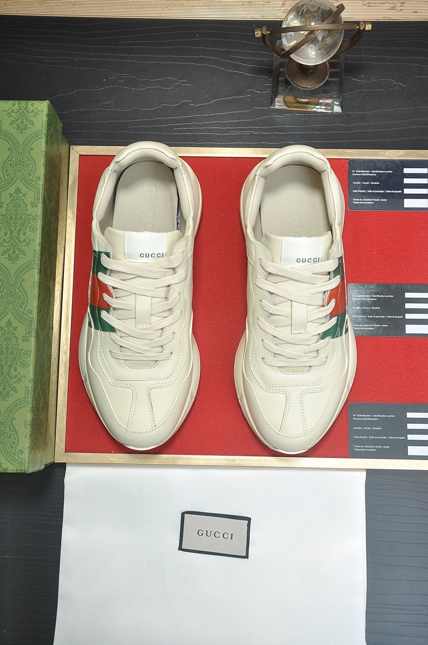 GUCCI Off-White Green and Red Chunky Sneakers