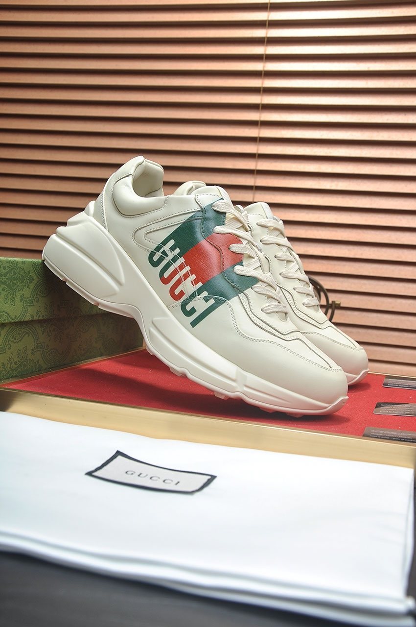 GUCCI Off-White Green and Red Chunky Sneakers