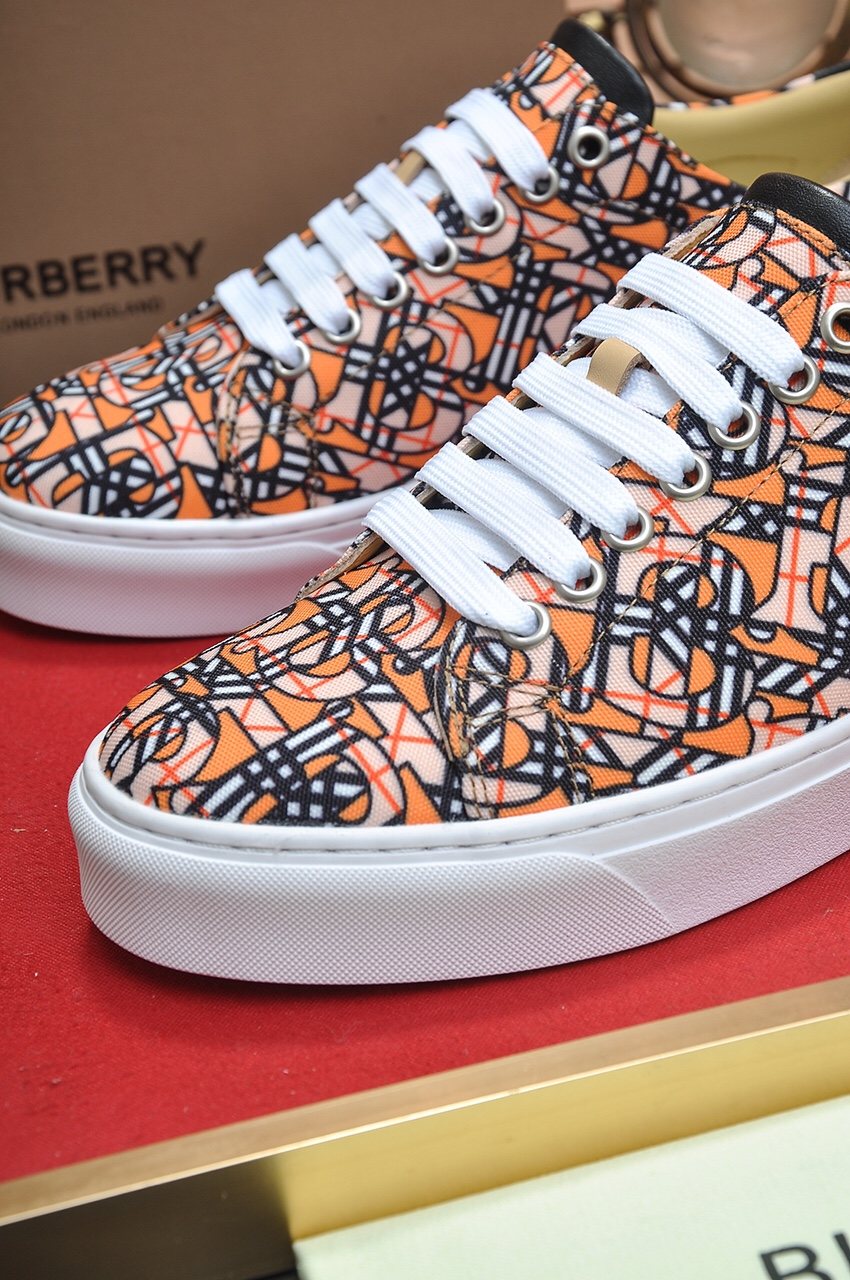 Burberry Geometric-Print Low-Top Sneakers - Orange, Black & White