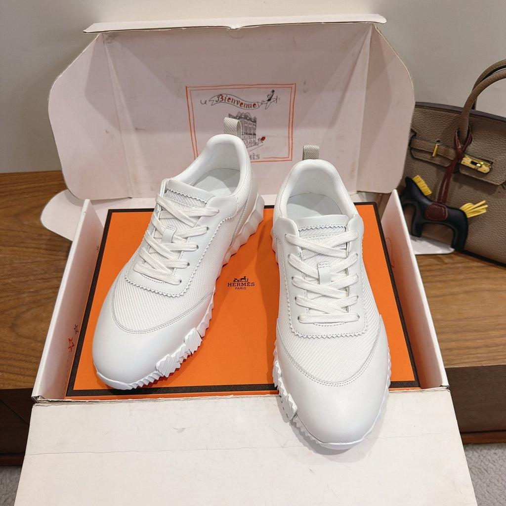 Hermès White Textured Low-Top Sneakers