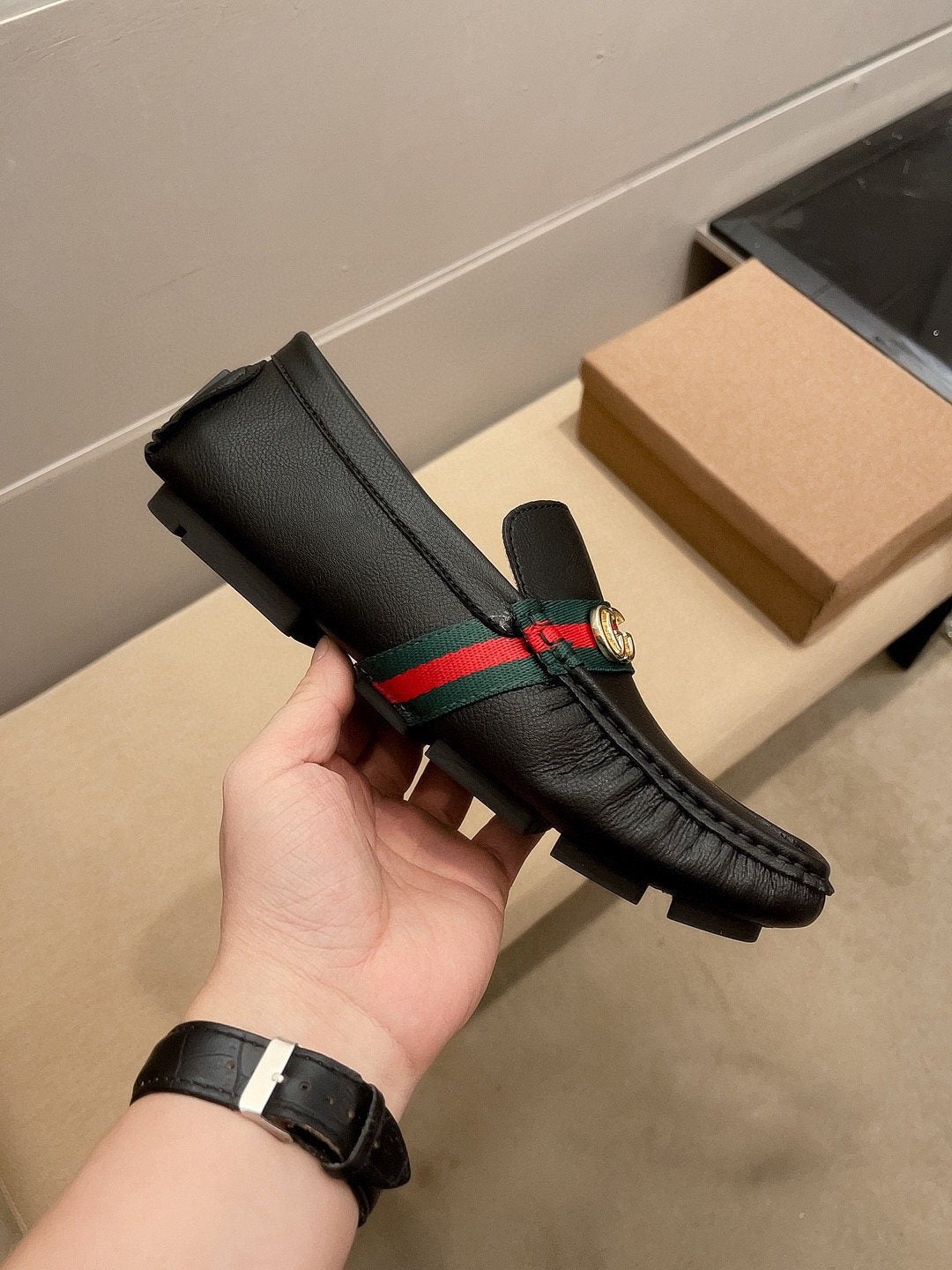 Gucci Men's Black Stripe Driving Loafers